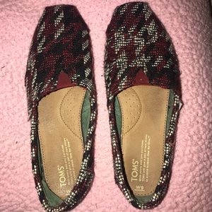 🌟 GENTLY WORN TOMS 🌟